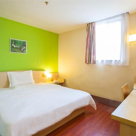 7Days Inn Guangzhou East Railway Station Branch Экстерьер фото